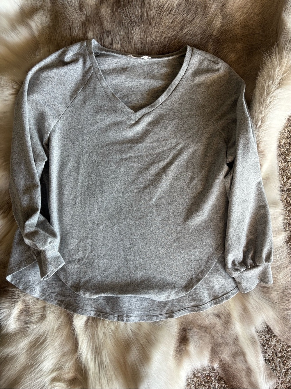 Light Gray V-Neck Long Sleeve Women's Top - Picture 6 of 7